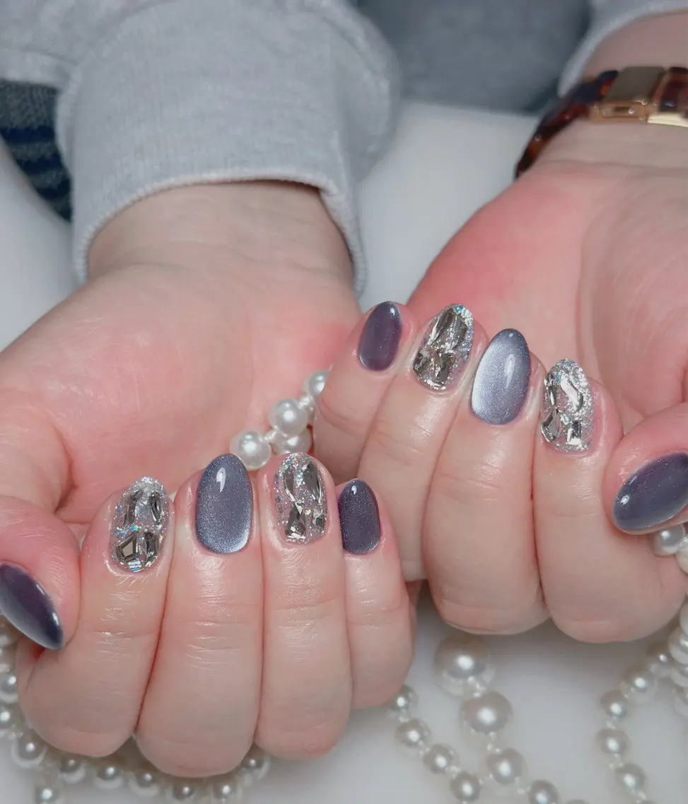 ネイル オーロラネイル 長さ出し フットネイル 韓国ネイル ラメ(グリッター) ハンドネイル 👍thumbs up nail👍のネイルデザイン