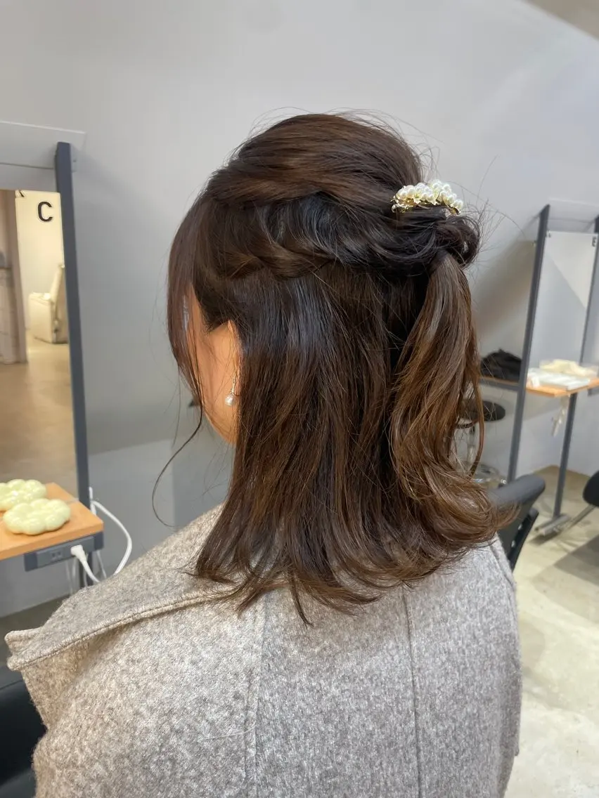 ミディアム カラー ヘアアレンジ 結婚式・ブライダル ヘアセット 中目黒駅徒歩3分🌼 natsuのマツエク・マツパデザイン