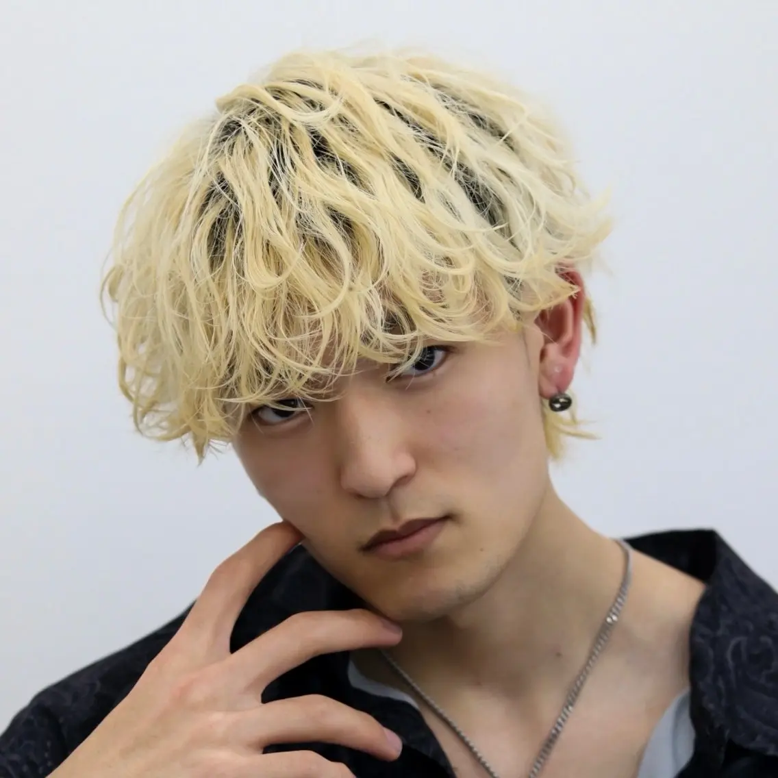 ミディアム カラー パーマ メンズ カット ヘアカラー トリートメント ハイトーン/メンズマ ッシュ/KYOHEIのヘアスタイル