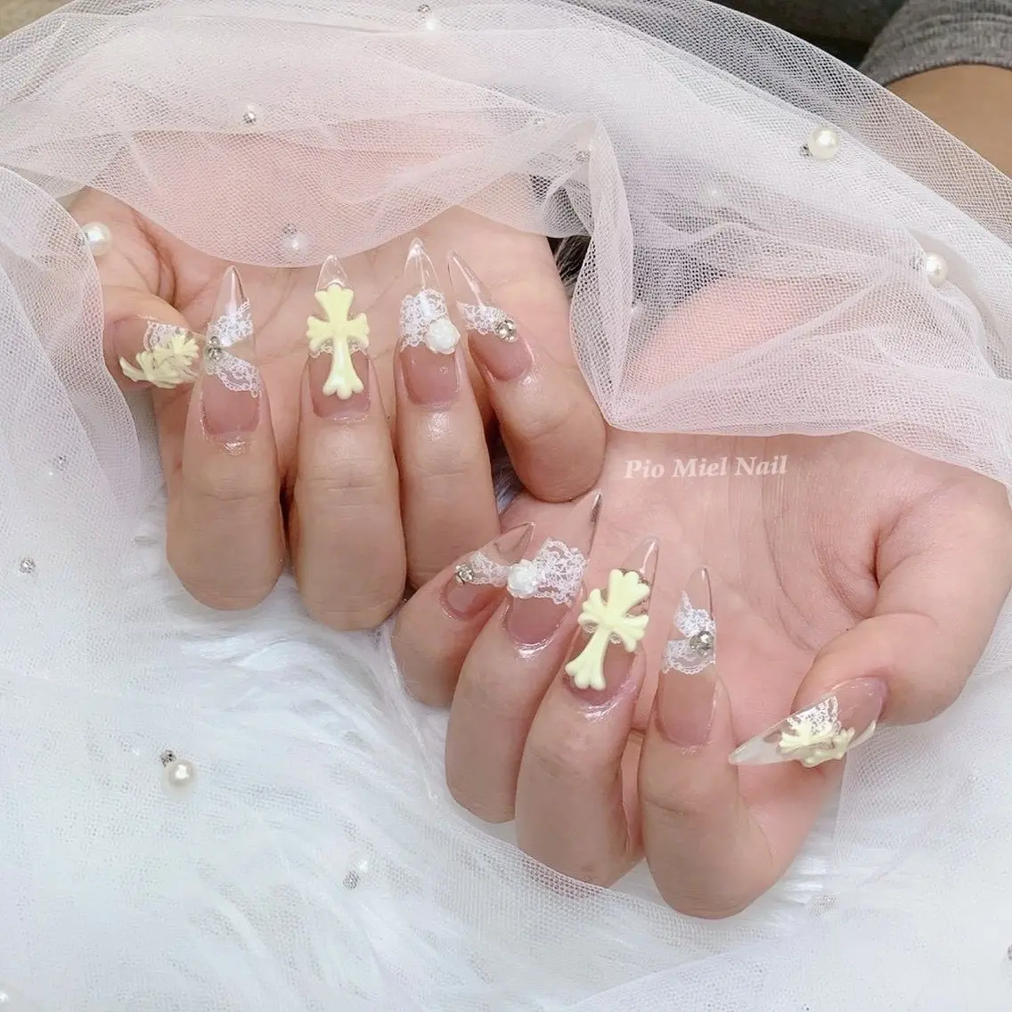 ネイル ハンドネイル HANA 長さだしのネイルデザイン