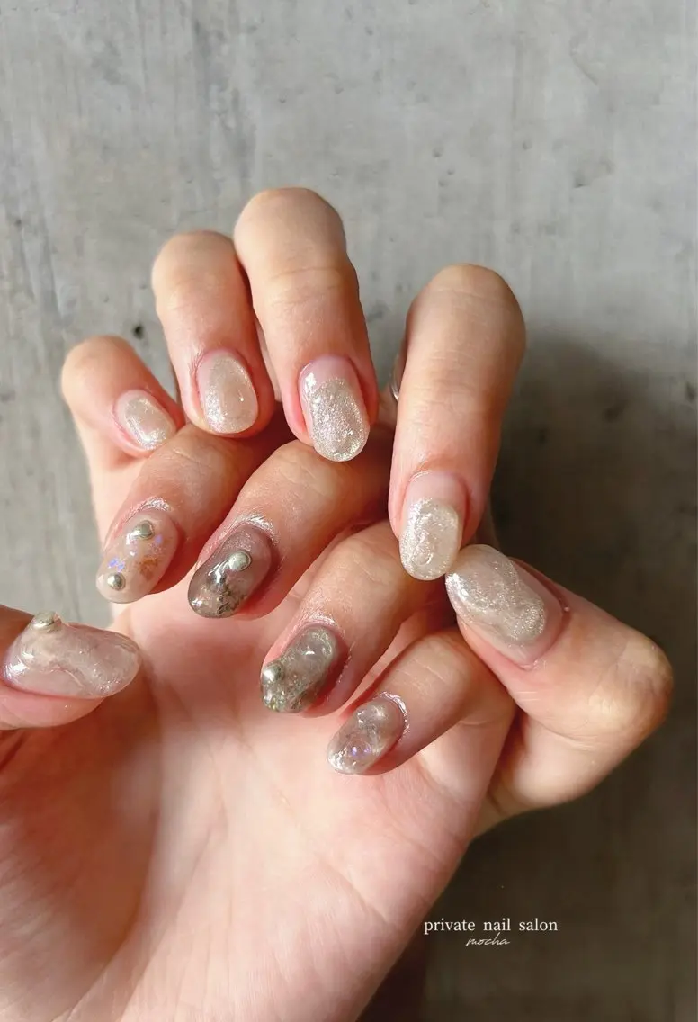 ネイル カジュアル フレンチネイル マグネットネイル ミラーネイル ニュアンスネイル ハンドネイル mocha nailのネイルデザイン
