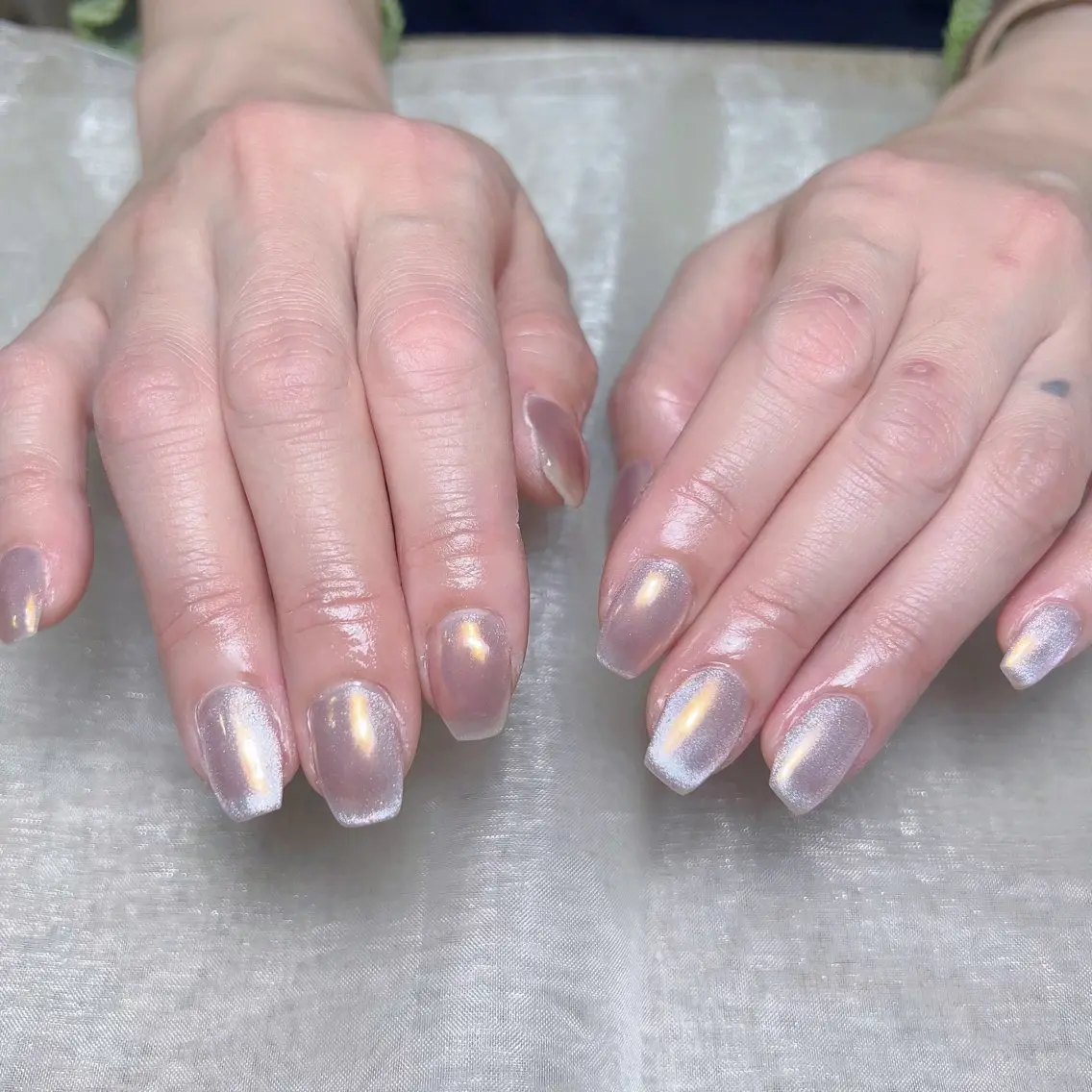 メンズ ネイル メンズ韓国風 アートネイル オーロラネイル ガーリー キラキラネイル ハンドネイル Nail salon 木にいるのネイルデザイン