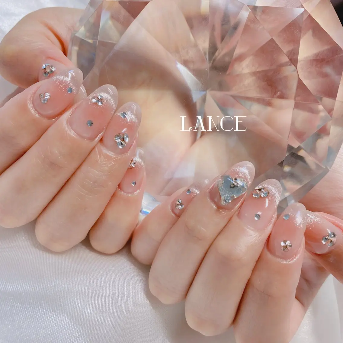 ネイル オーロラネイル フレンチネイル グラデーション キラキラネイル 韓国ネイル Lance nailのネイルデザイン