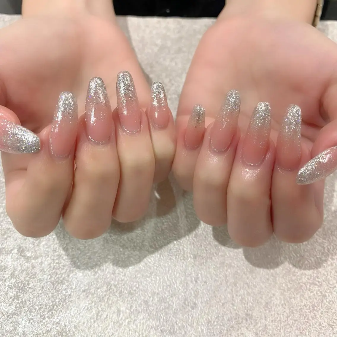 ネイル キラキラネイル ロングネイル 冬ネイル クリスマス ハンドネイル Salon Ｋのネイルデザイン