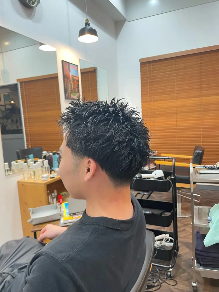 ショート メンズ フェードカット スパイキーショート ショートヘア カット 鮎川 竜汰のヘアスタイル