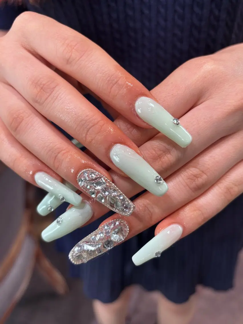 ネイル アートネイル 長さ出し color.nail 🫧ionaのネイルデザイン
