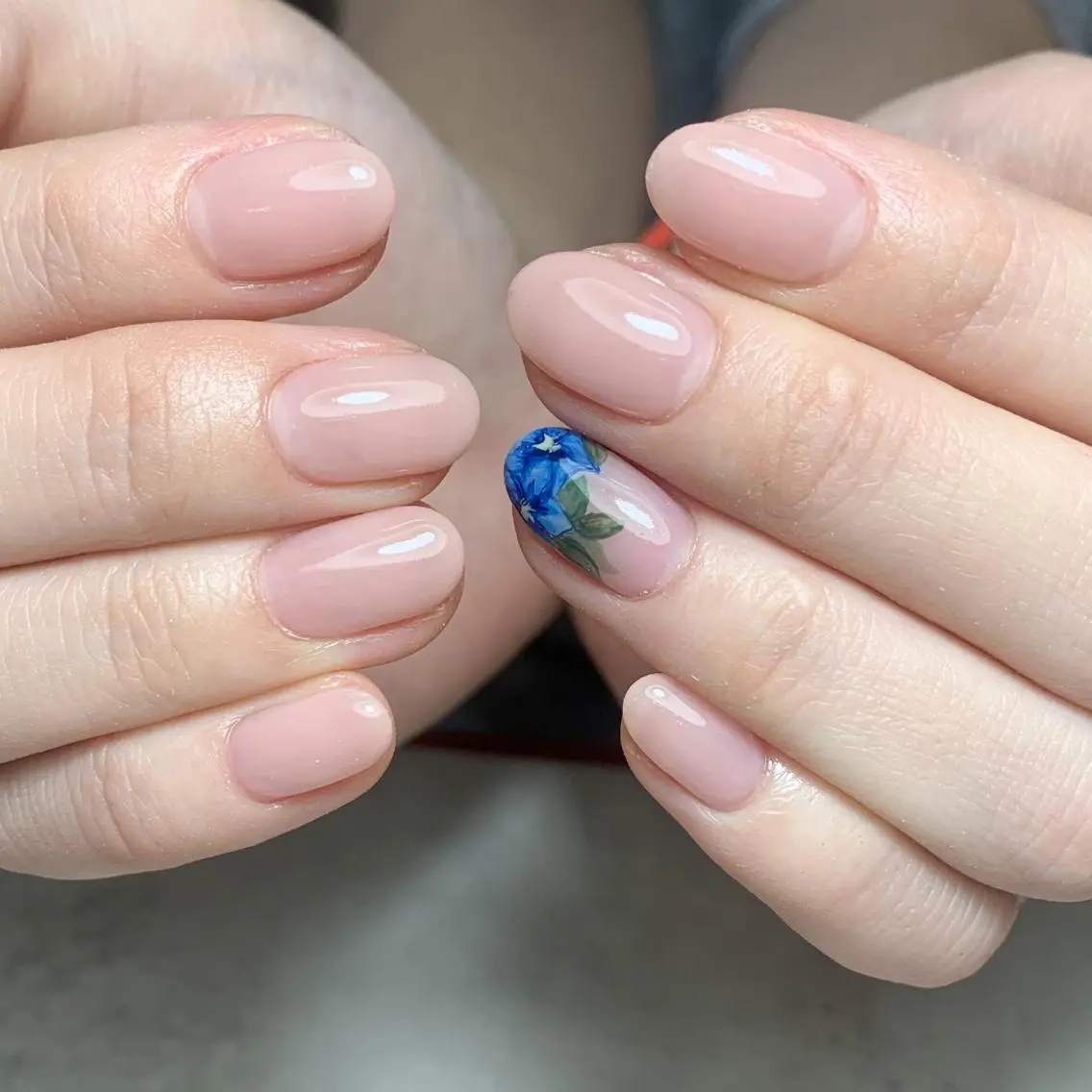 ネイル ジェルネイル FIORITURA aiのネイルデザイン