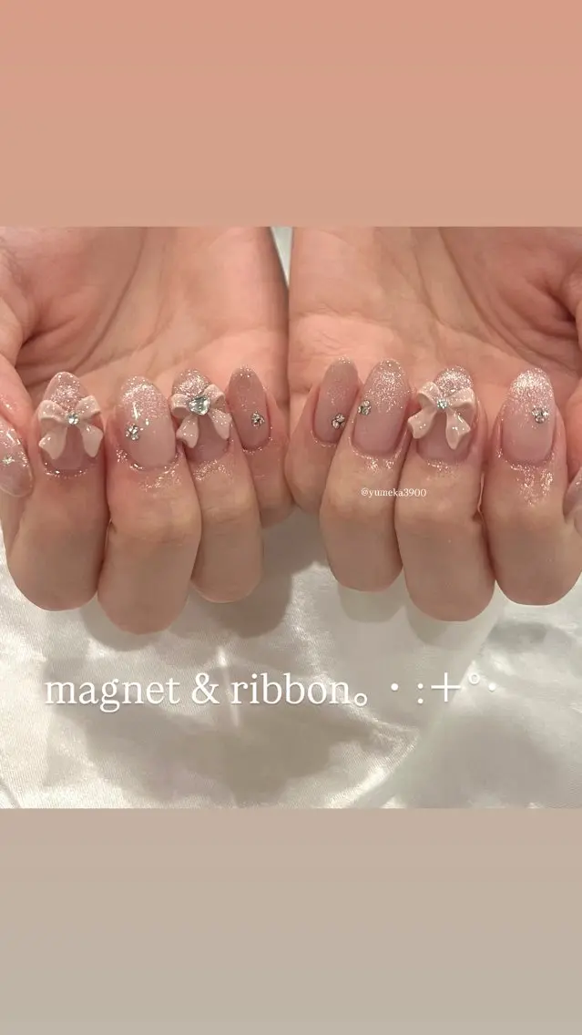 ネイル グラデーション キラキラネイル マグネットネイル リボン ハンドネイル ♡Tajima Yumeka♡のネイルデザイン