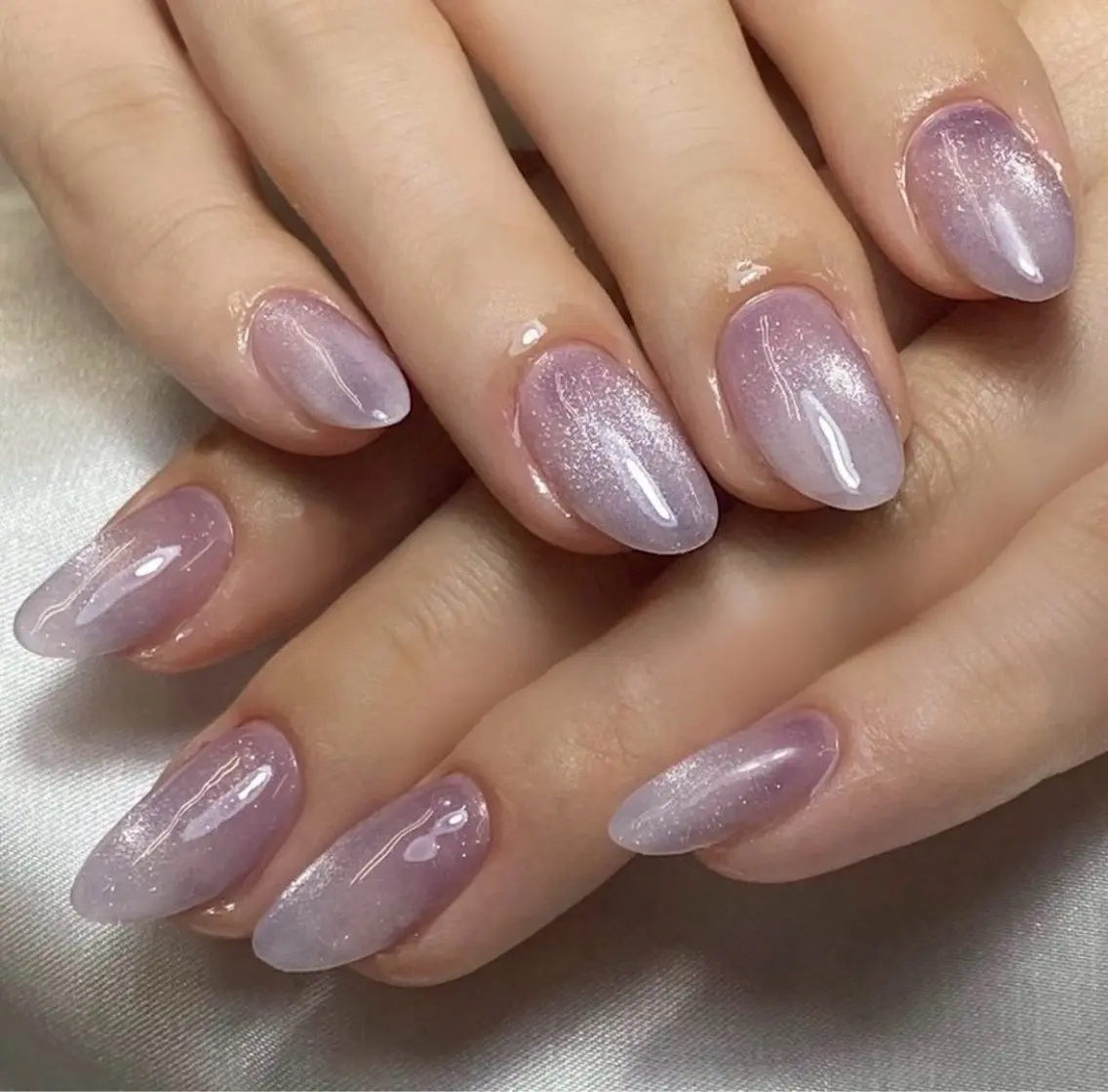 ネイル チークネイル 長さ出し フットネイル ジェルネイル 卒業式 𝓐𝓷𝓻𝓲 XiinhNailのネイルデザイン