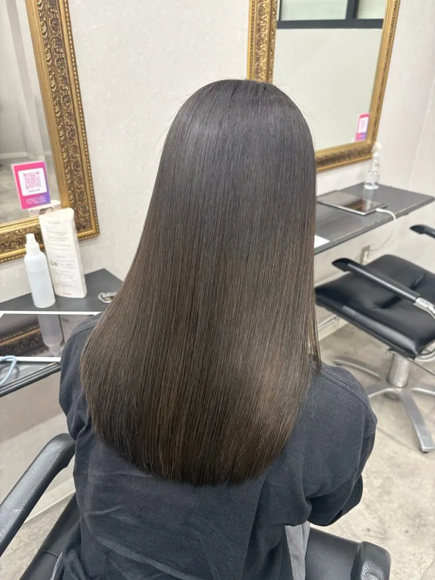 ロング ヘアカラー トリートメント 🖤N゜JILLVA 🤍店長/川田 栞のヘアスタイル