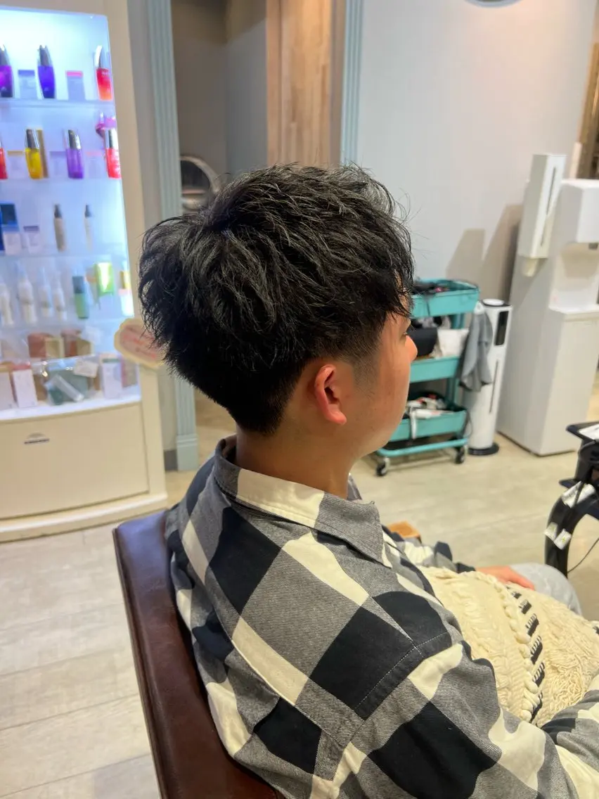 メンズ カット 透明感カラー 🫧ゆうしん/平尾のヘアスタイル