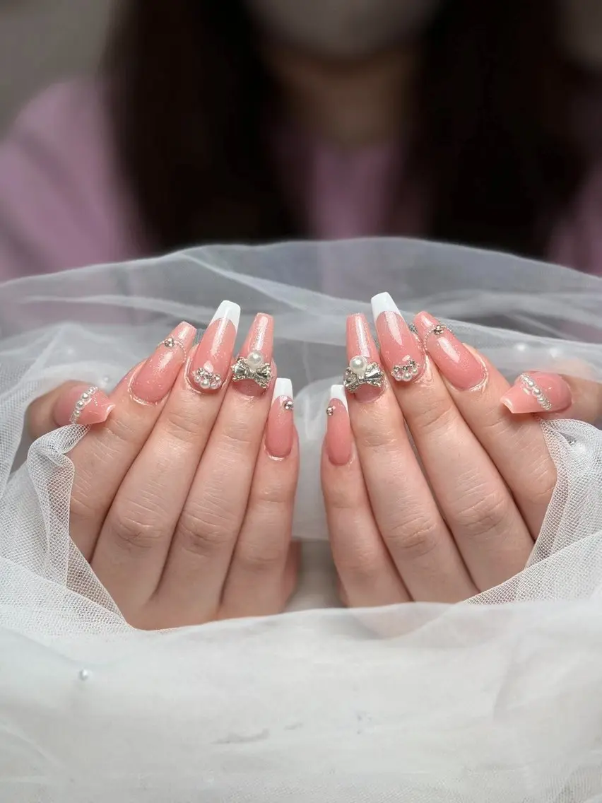 ネイル アートネイル 長さ出し ジェルネイル 韓国ネイル マグネットネイル ハンドネイル Cloudy Chan Nailのネイルデザイン