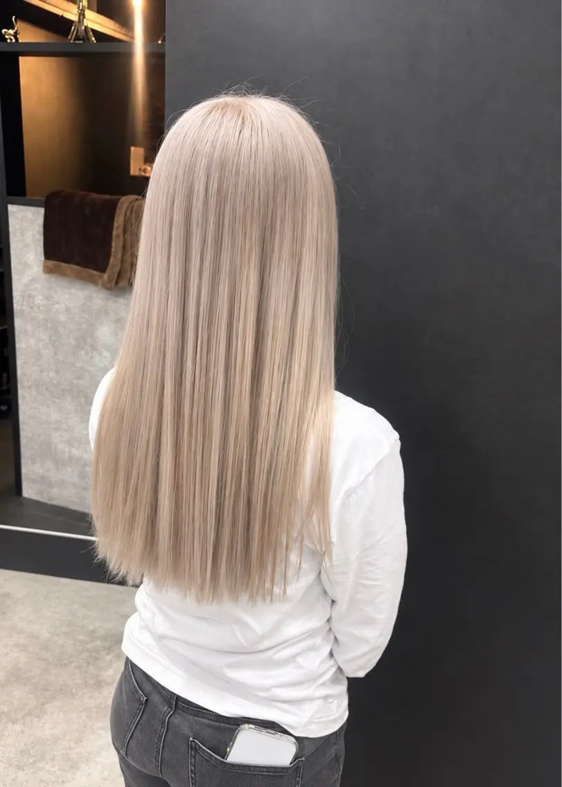 ロング ハイトーンカラー 特化/悠希のヘアスタイル