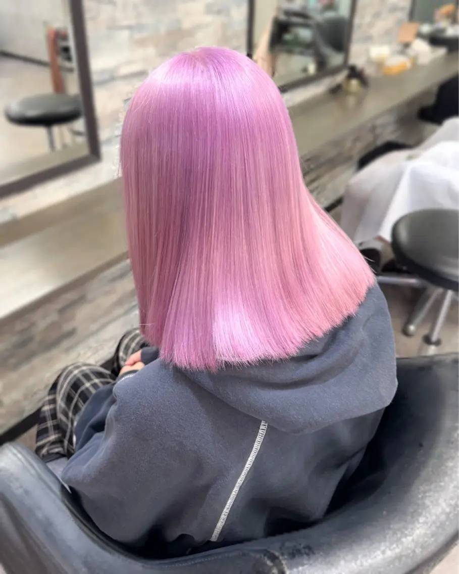 ミディアム カラー ヘアカラー トリートメント ハイトーンエクステ 🎩カズキ🎩のヘアスタイル