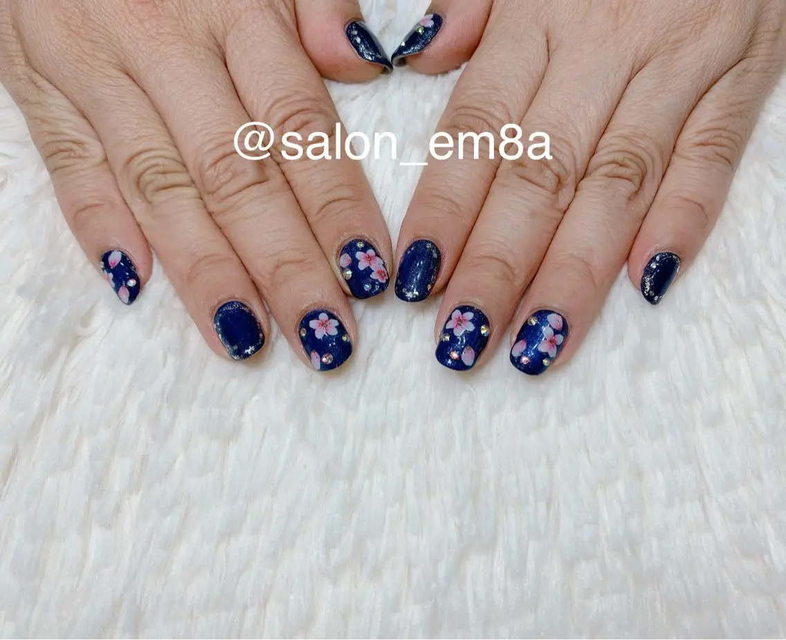ネイル 桜ネイル ジェルネイル 春ネイル salon EM&A emiのネイルデザイン