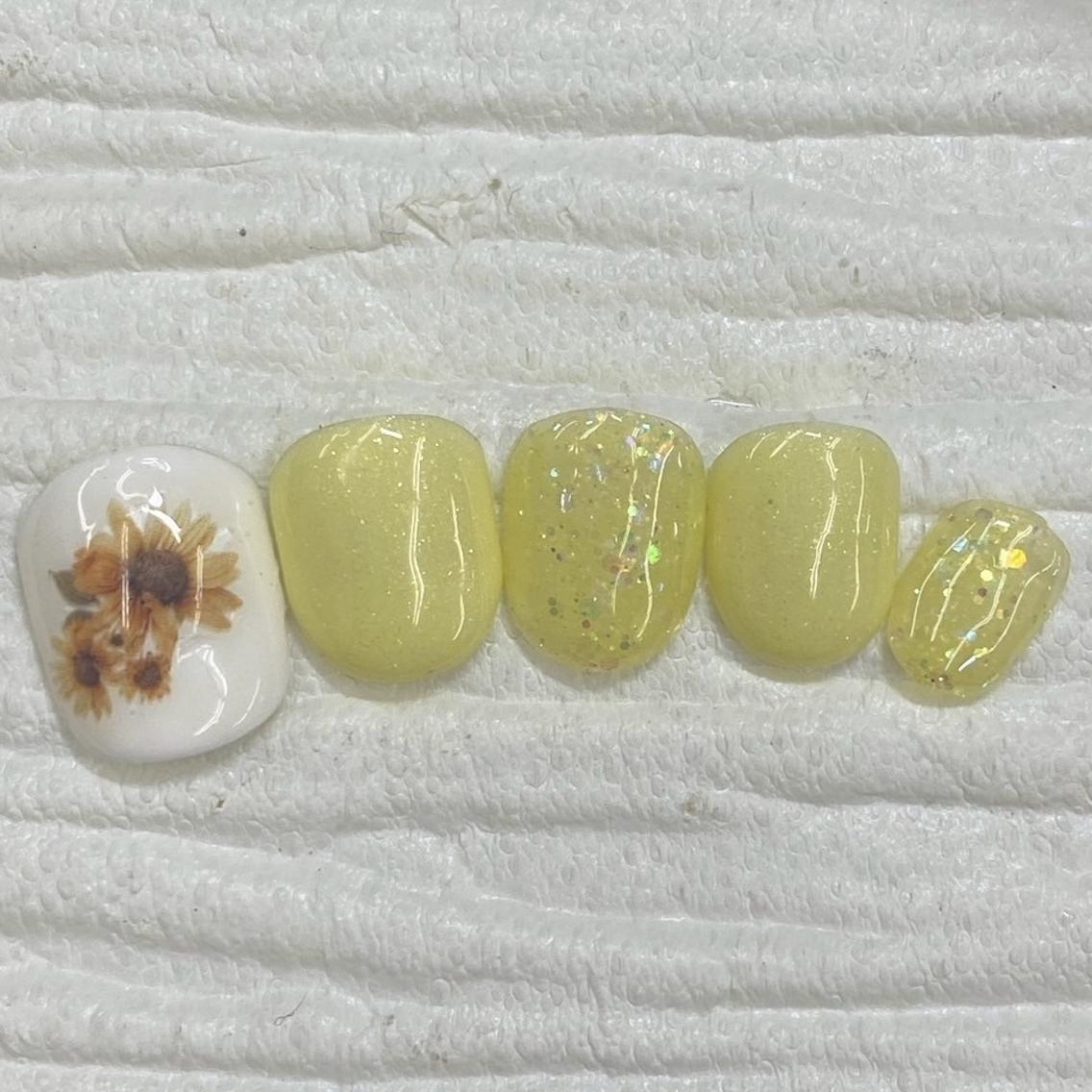 ネイル Nail salon Honey Beeのネイルデザイン