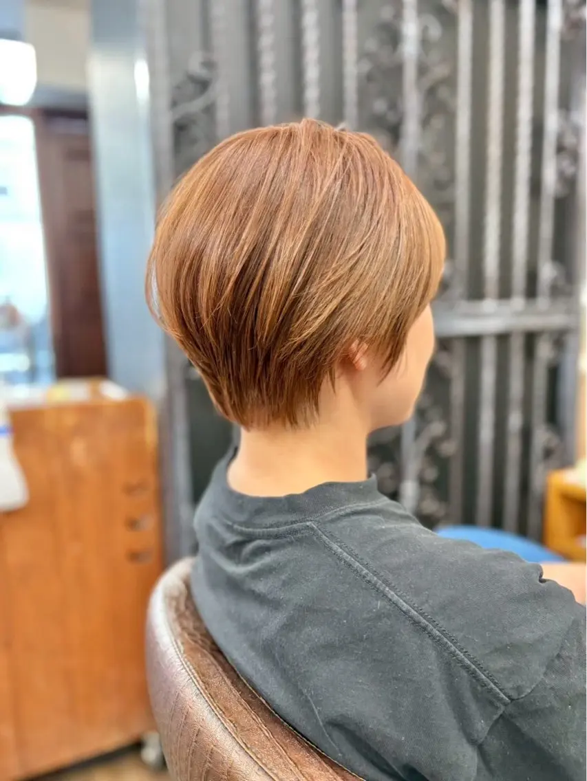 ショート ヘアカラー みいなブリーチモデル 募集中！のヘアスタイル