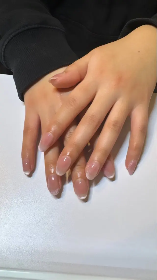 ネイル ハンドネイル 濱岡 咲のネイルデザイン