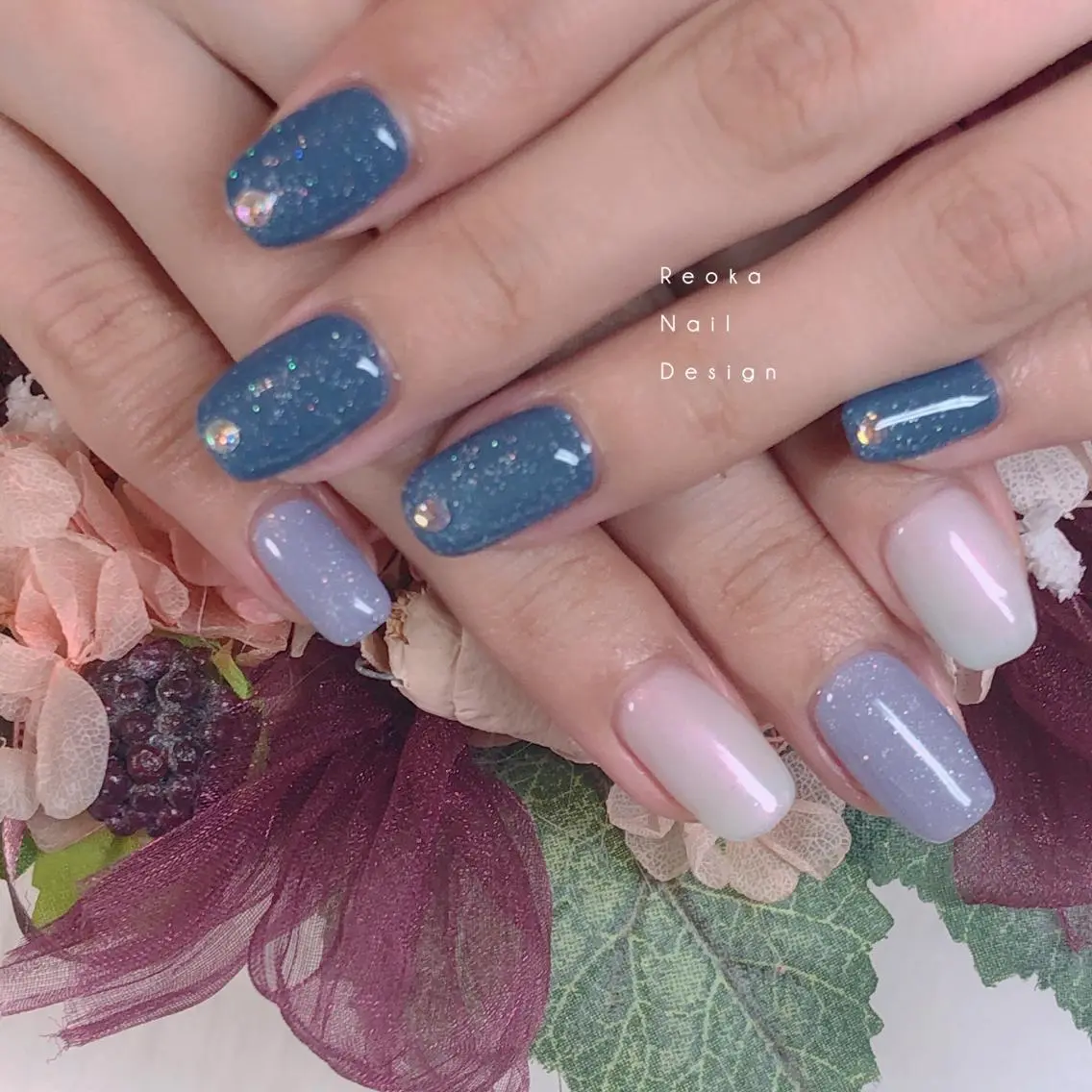 セミロング ネイル ハンドネイル Blowe ニュアンスのネイルデザイン