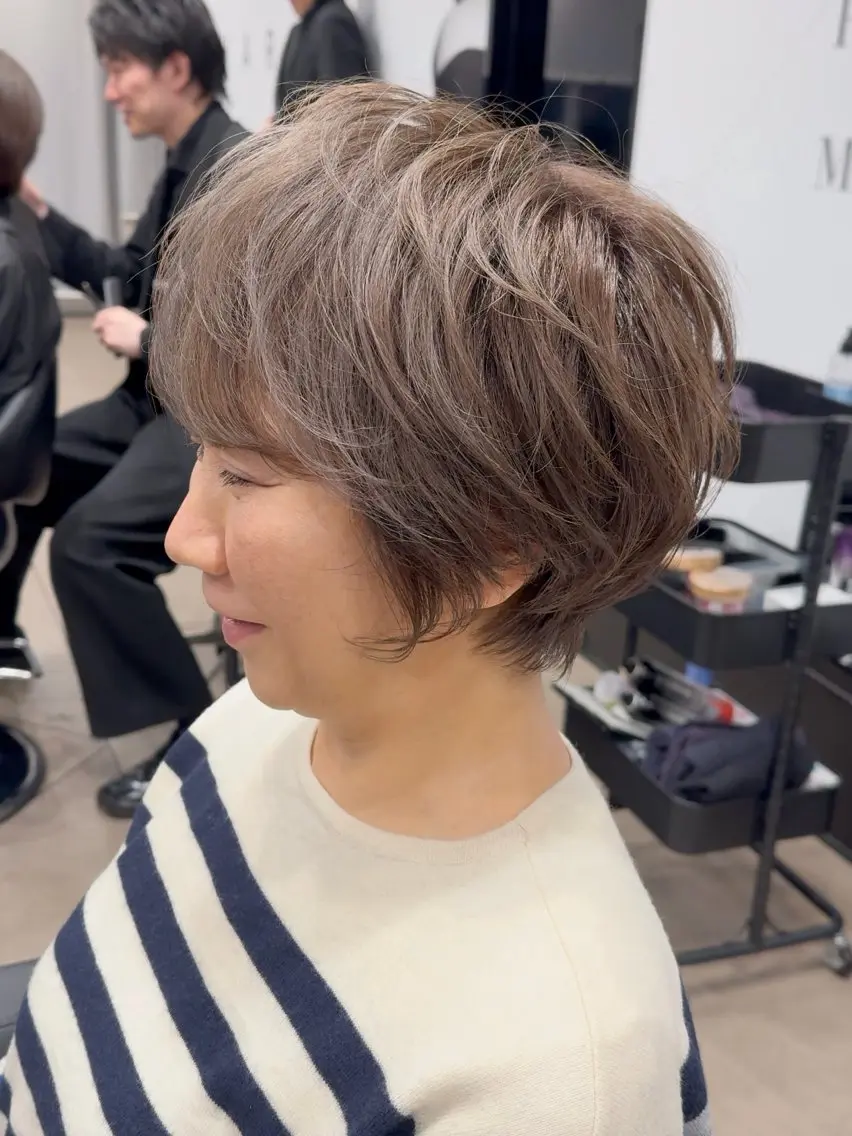 ショート 田端 奈緒のヘアスタイル