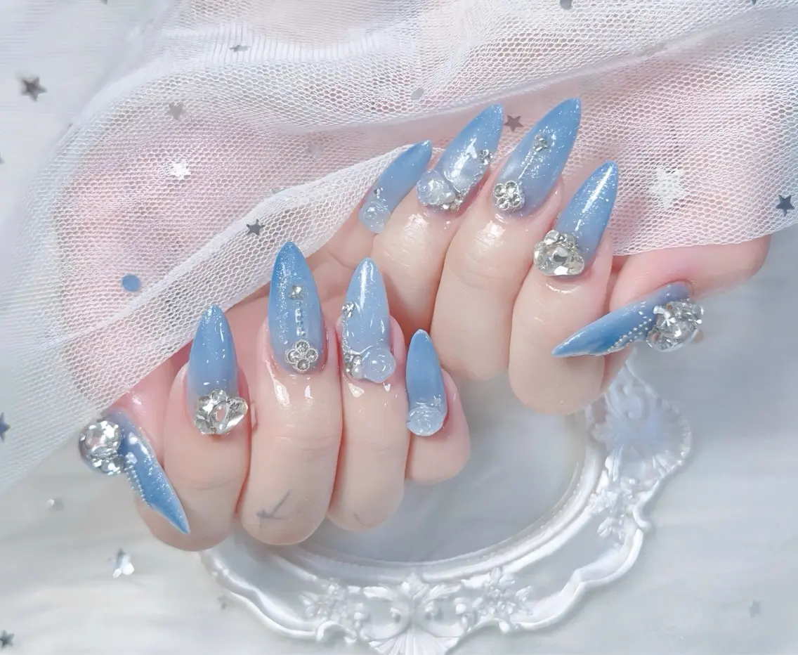 ネイル Rin Hana Nailのネイルデザイン