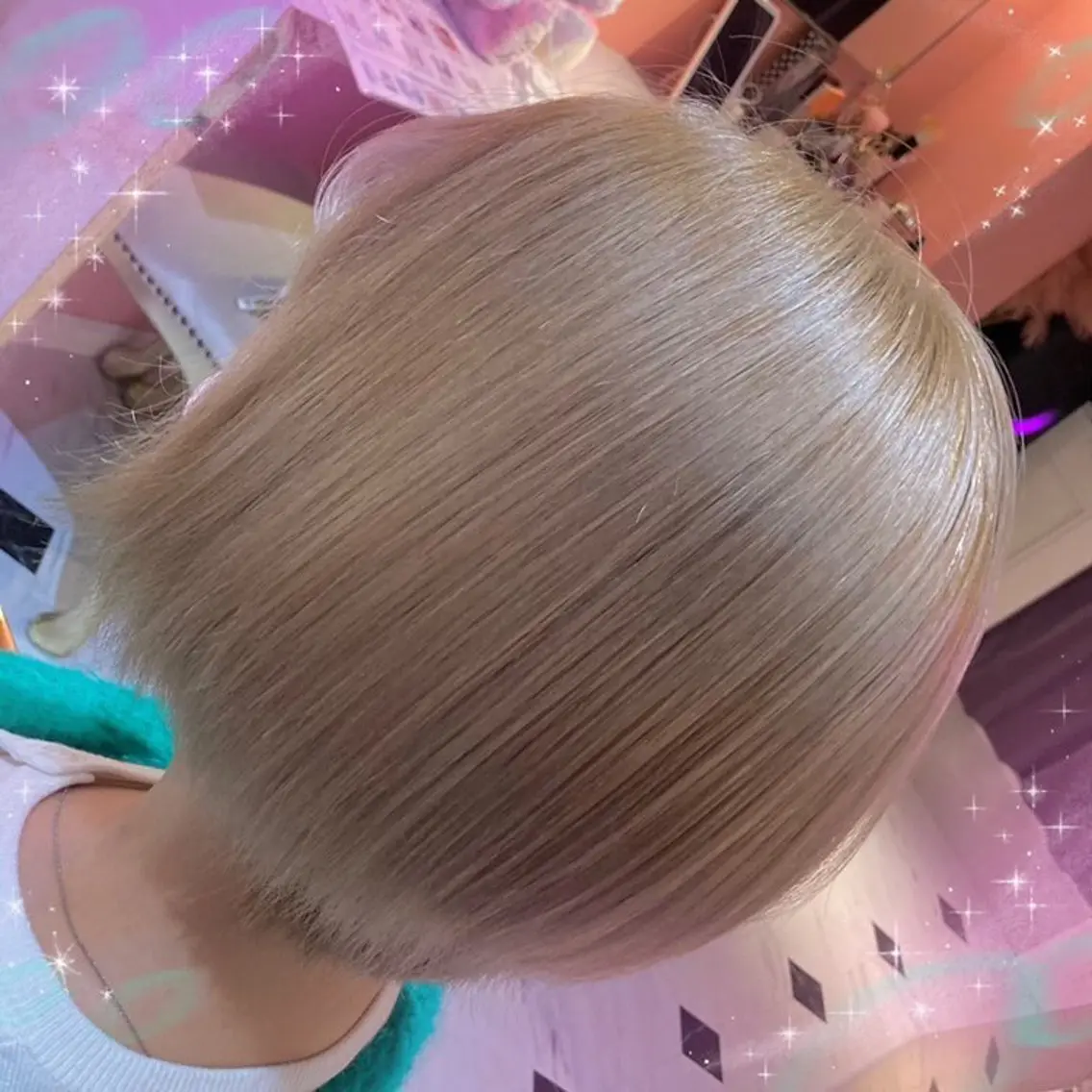 ミディアム カラー ビューティサロン ミルクのヘアスタイル