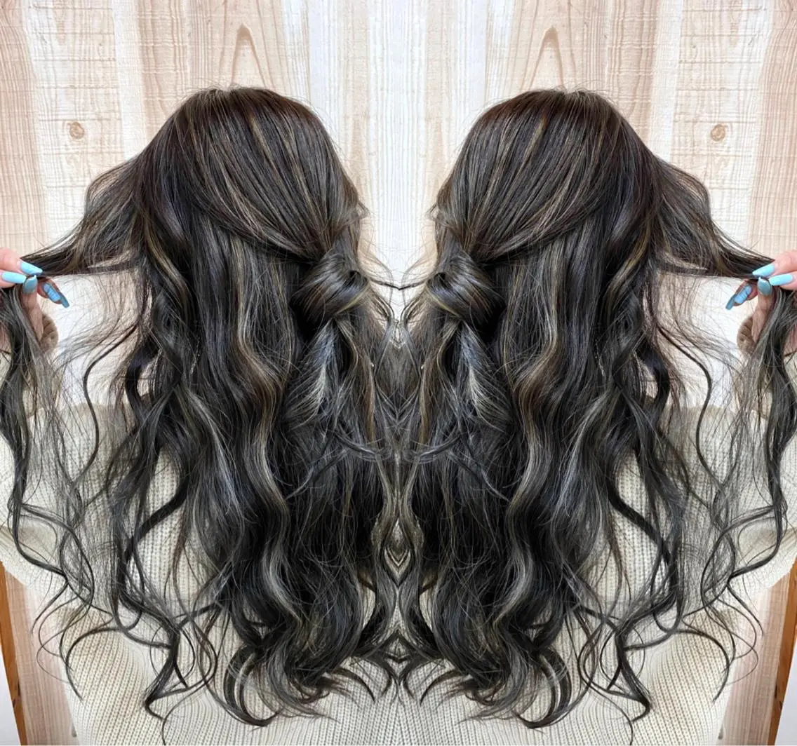 ロング カラー 山崎 翼のヘアスタイル