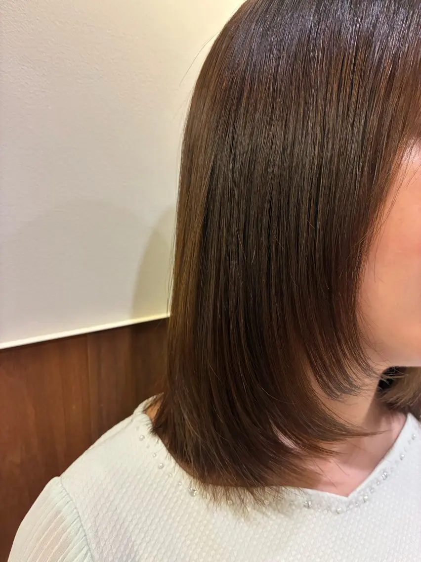 ミディアム カラー オリーブカラー オレンジ 顔周りカット レイヤーカット 🫧 みゆ🫧のヘアスタイル