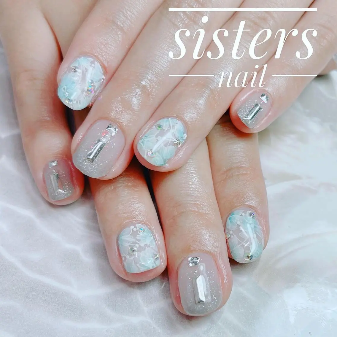 ネイル アートネイル フラワーネイル ニュアンスネイル 夏ネイル ハンドネイル ハンドケア sisters nail.fのネイルデザイン