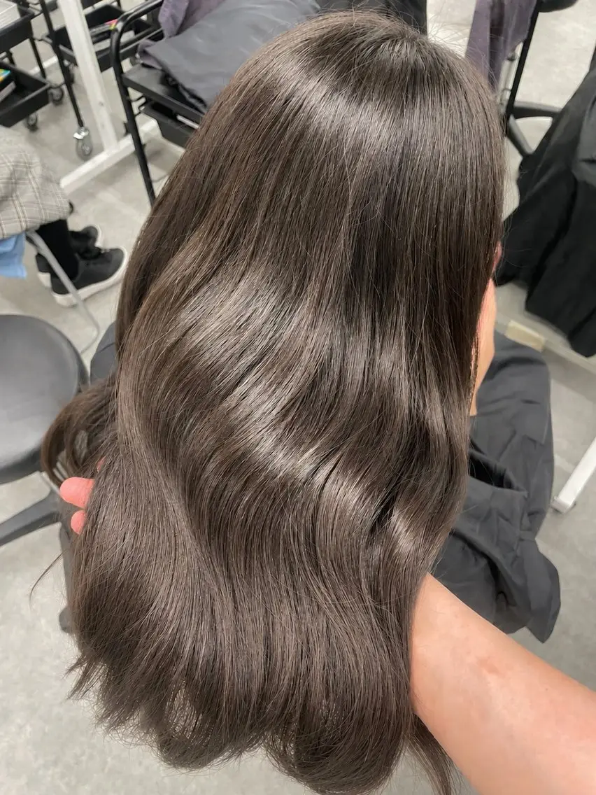 ロング トリートメント うる艶ワンホン/ HINANO🩶のヘアスタイル