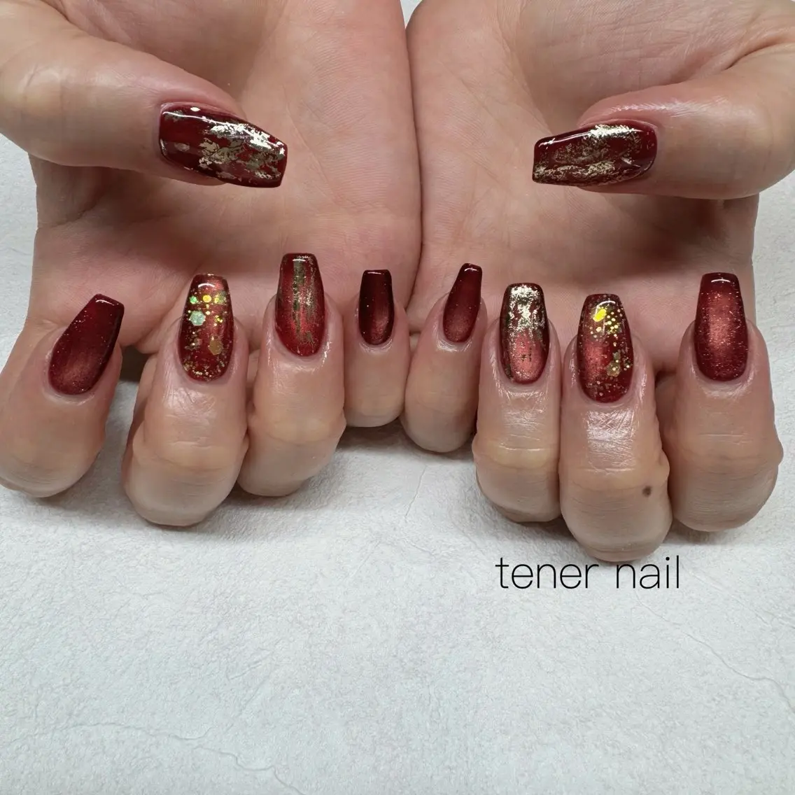 ネイル マグネットネイル 赤色 ハンドネイル テネルネイル tener nailのネイルデザイン
