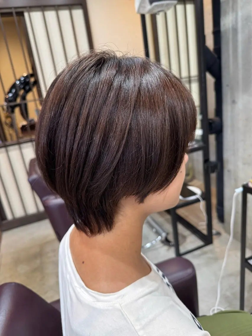 ショート カット ヘアカラー 東 公桂のヘアスタイル