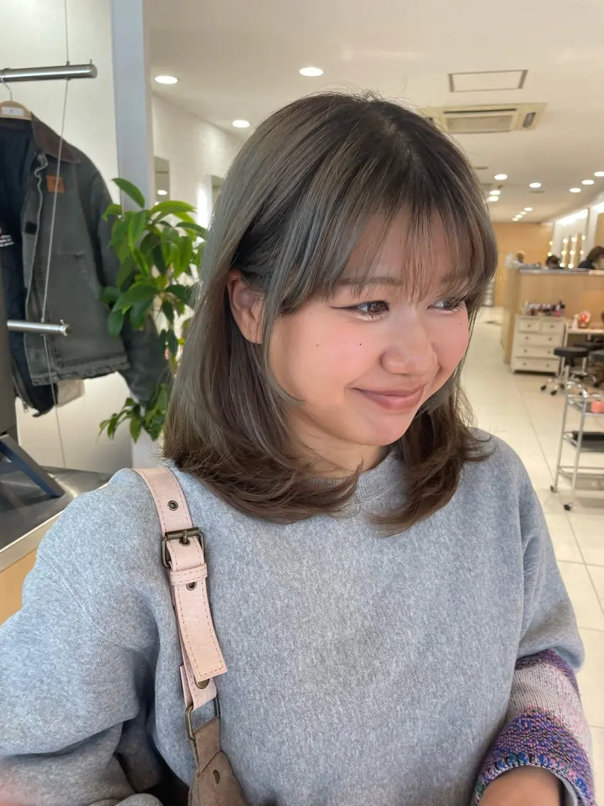 セミロング 顔まわりレイヤー 姫カット 韓国風ヘア レイヤーカット ワンホンヘア 🧸SAKI🎀 韓国レイヤーのヘアスタイル