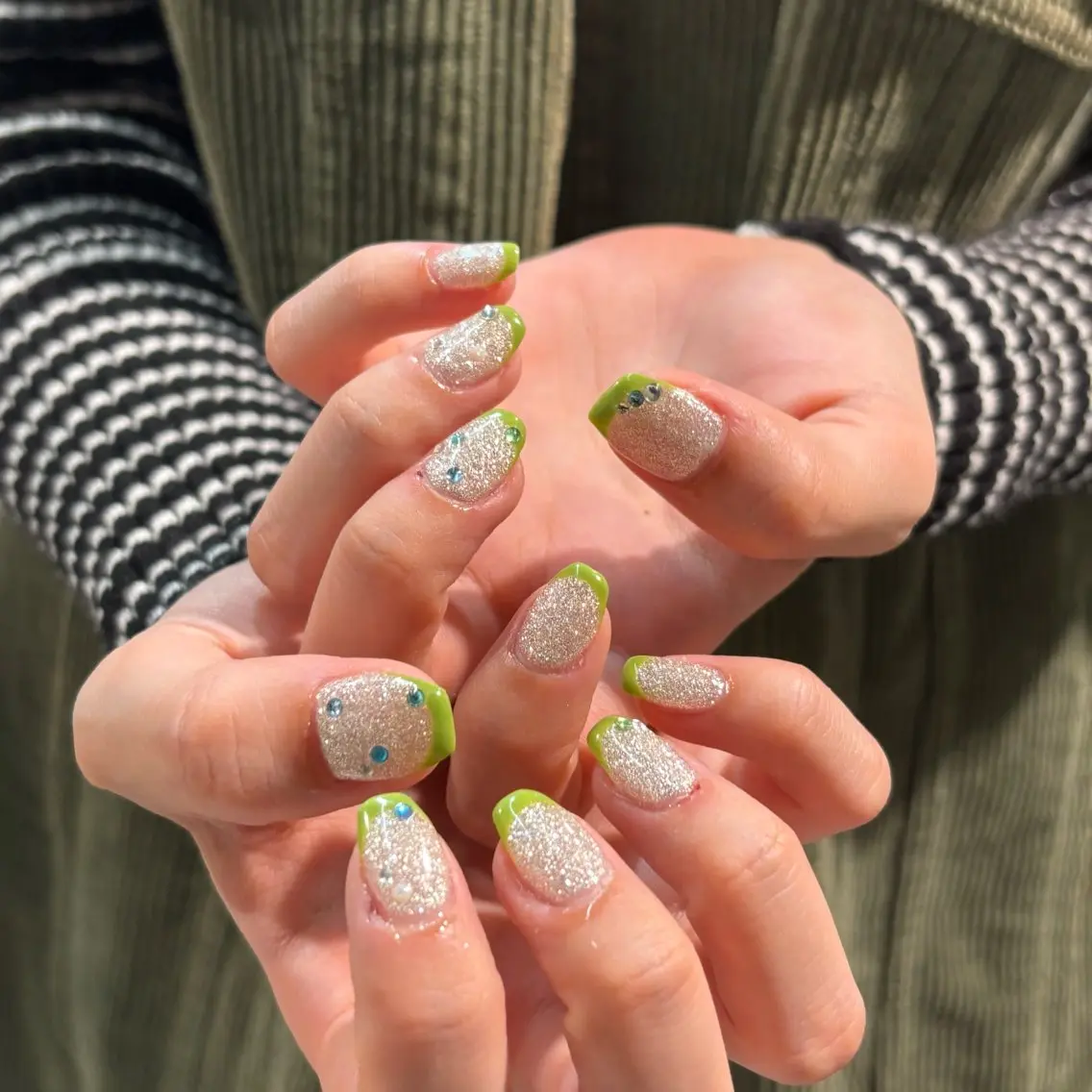 ネイル 個性派✴︎ジャケ写 ネイル🦋mire-のネイルデザイン
