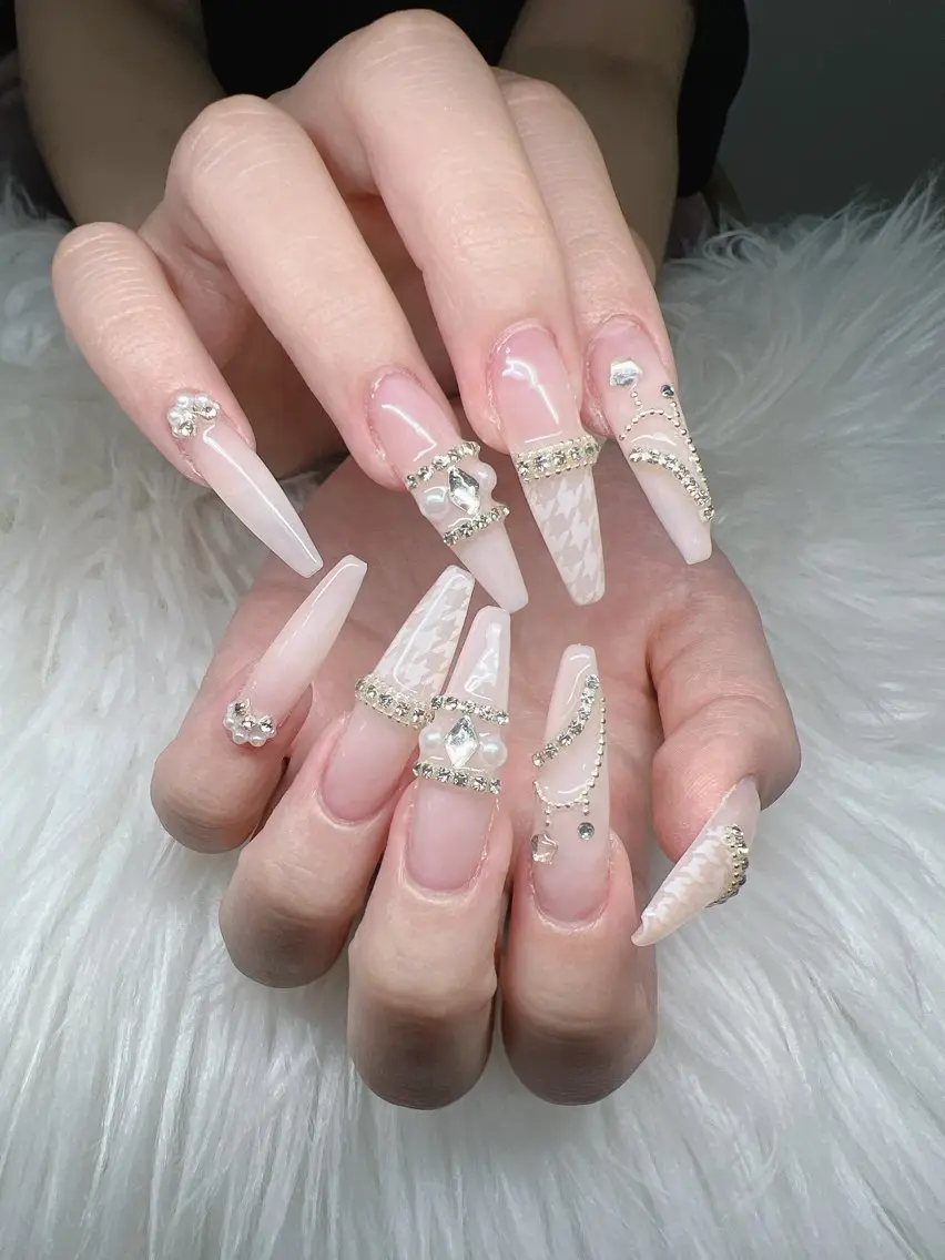 ネイル ハンドネイル Lee Nails チップ長さだし専門店のネイルデザイン