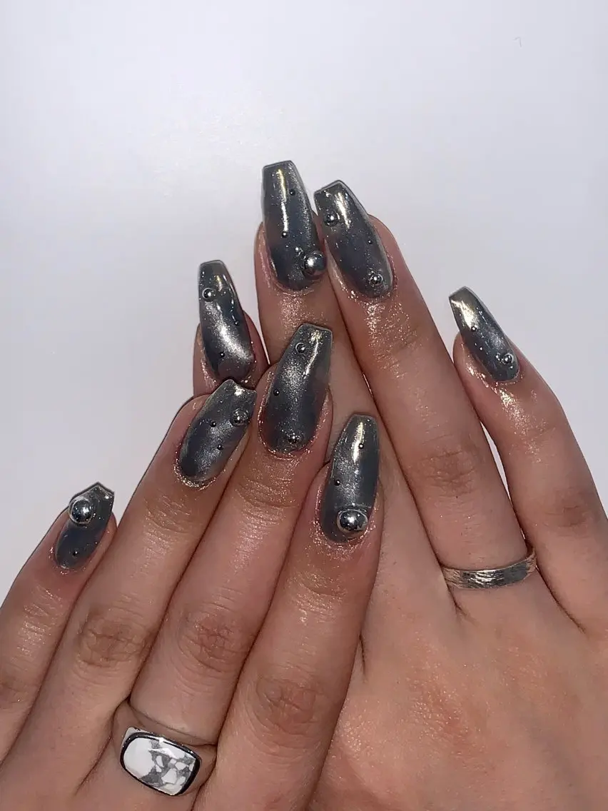 ネイル ハンドネイル さゆり￤推しキャラ ￤ロングネイル🩷のネイルデザイン