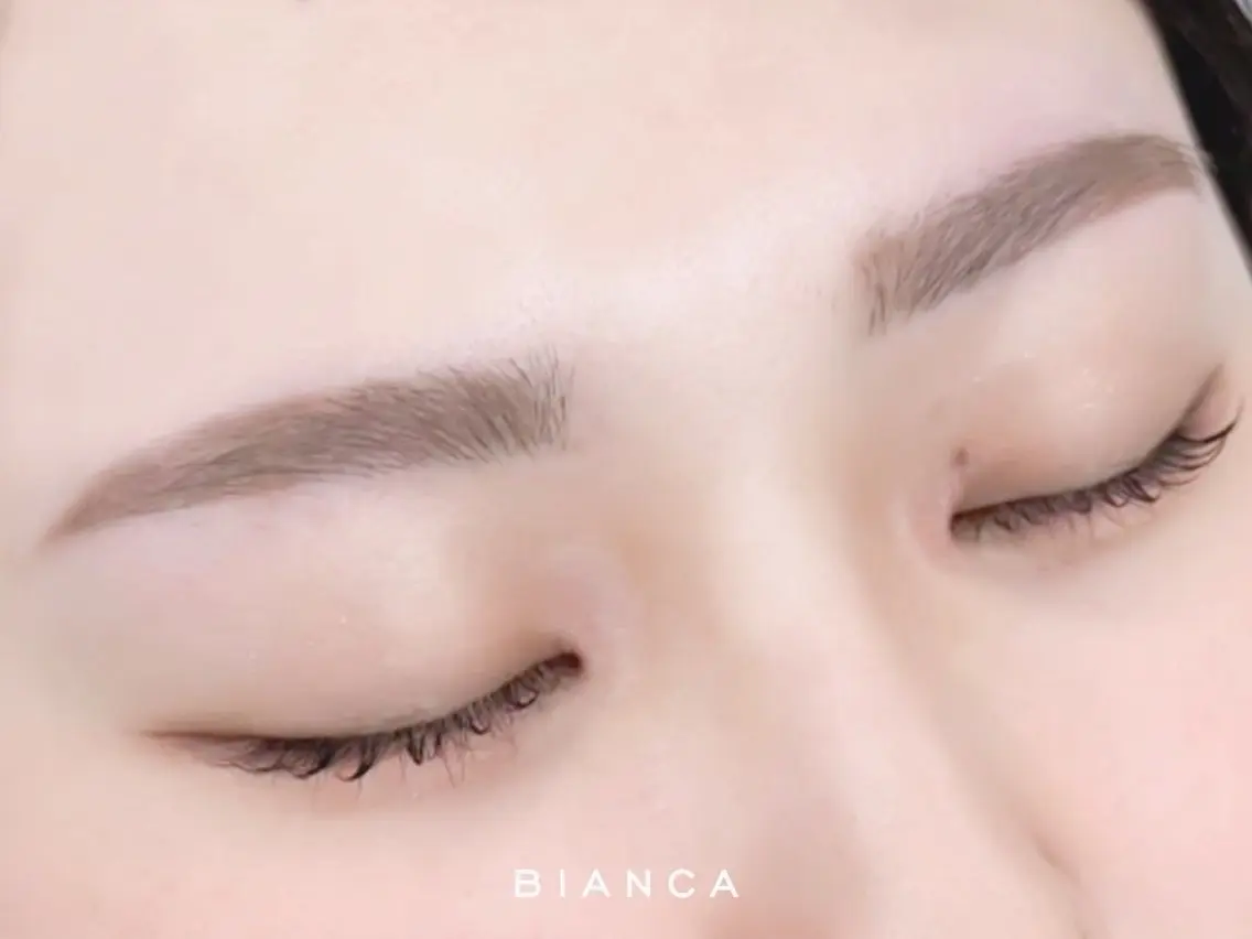アイブロウ ワックス脱毛 Bianca大野🌟 まつげパーマ/眉毛のマツエク・マツパデザイン