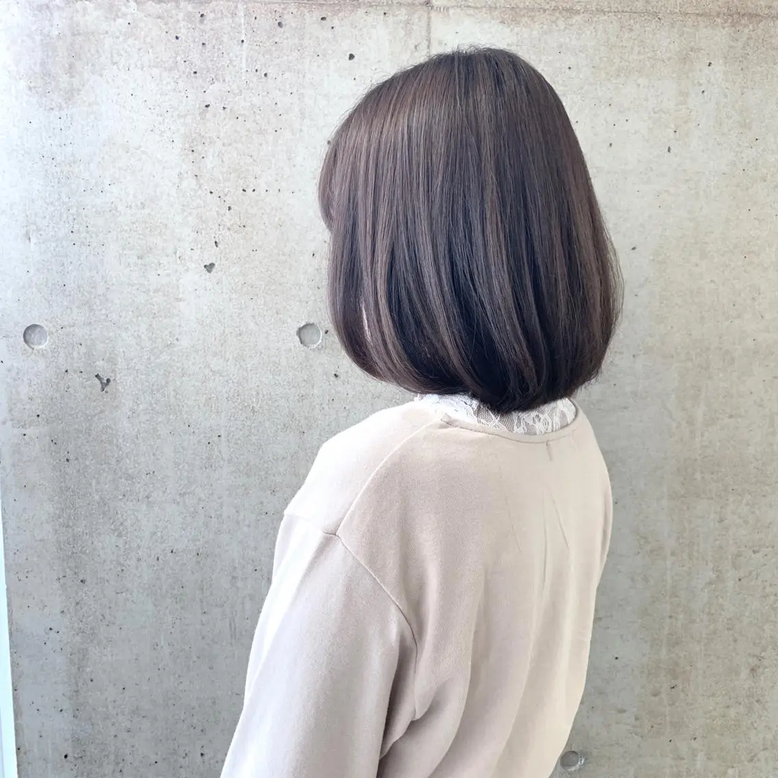 ミディアム カラー アッシュ 二宮 早智子のヘアスタイル
