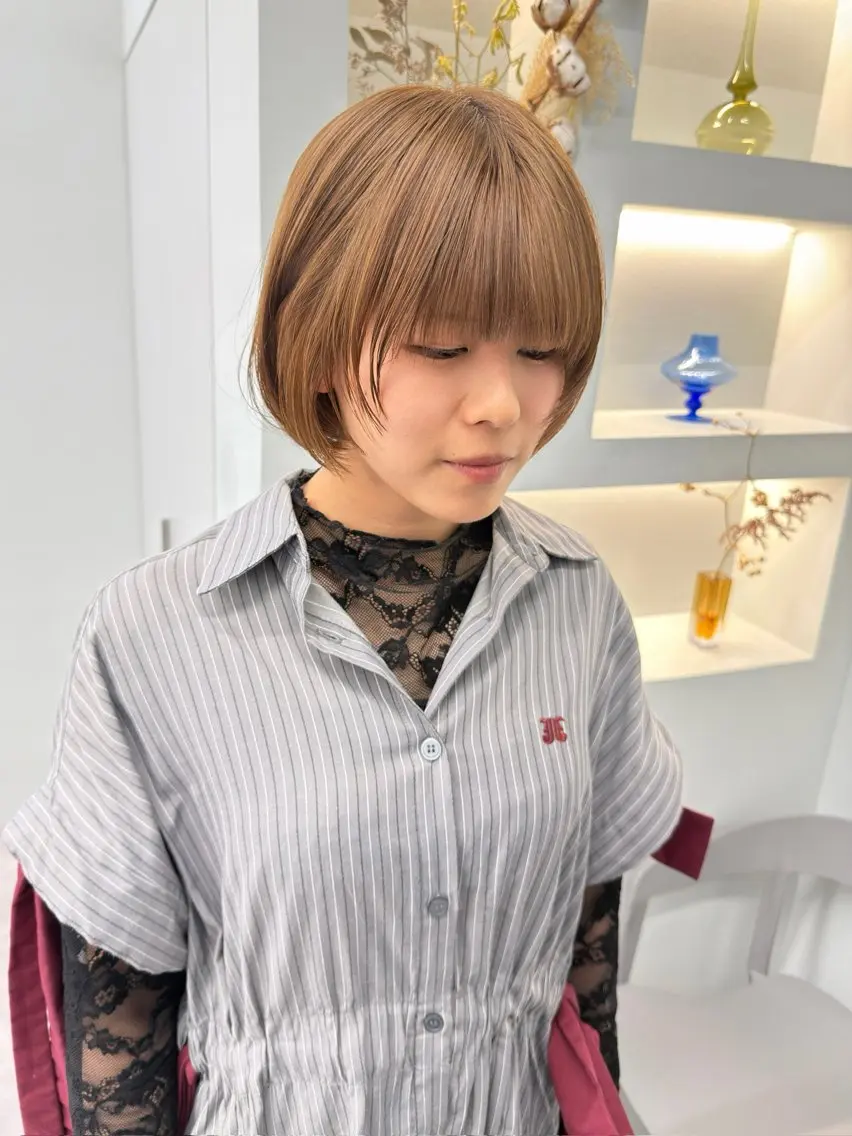 ショート カラー ボブ 小顔カット カット トリートメント 挟間  直人のヘアスタイル