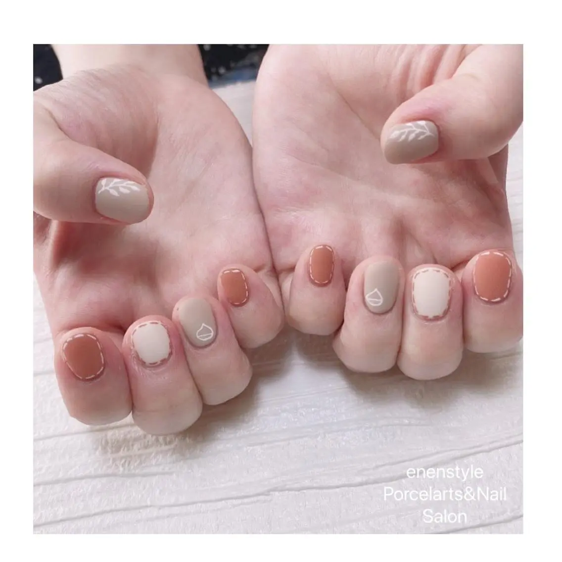 ミディアム ネイル 🐾enen style 🐾のネイルデザイン
