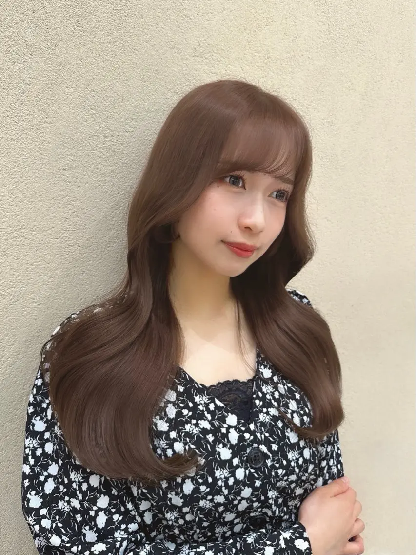ロング カラー ベージュカラー ブリーチ ケアブリーチ ダブルカラー グレージュ カット ヘアカラー トリートメント 韓国レイヤーカット 🧸ベージュカラーのヘアスタイル