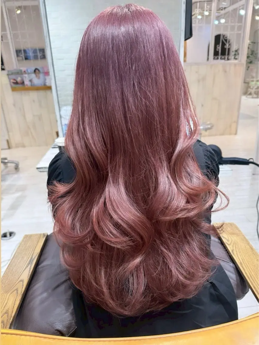ロング カラー ヘアカラー 森下 乃安のヘアスタイル