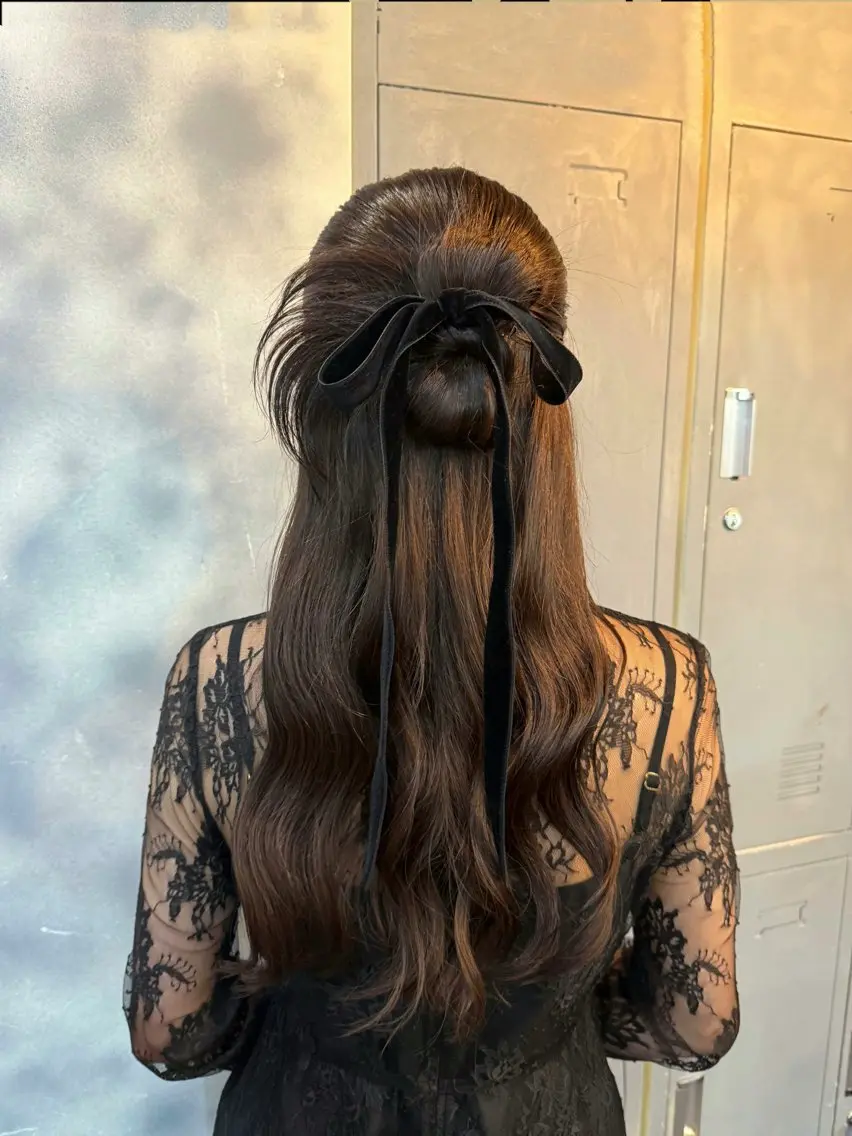 ヘアアレンジ ハーフアップ ヘアセット akira iconのヘアスタイル