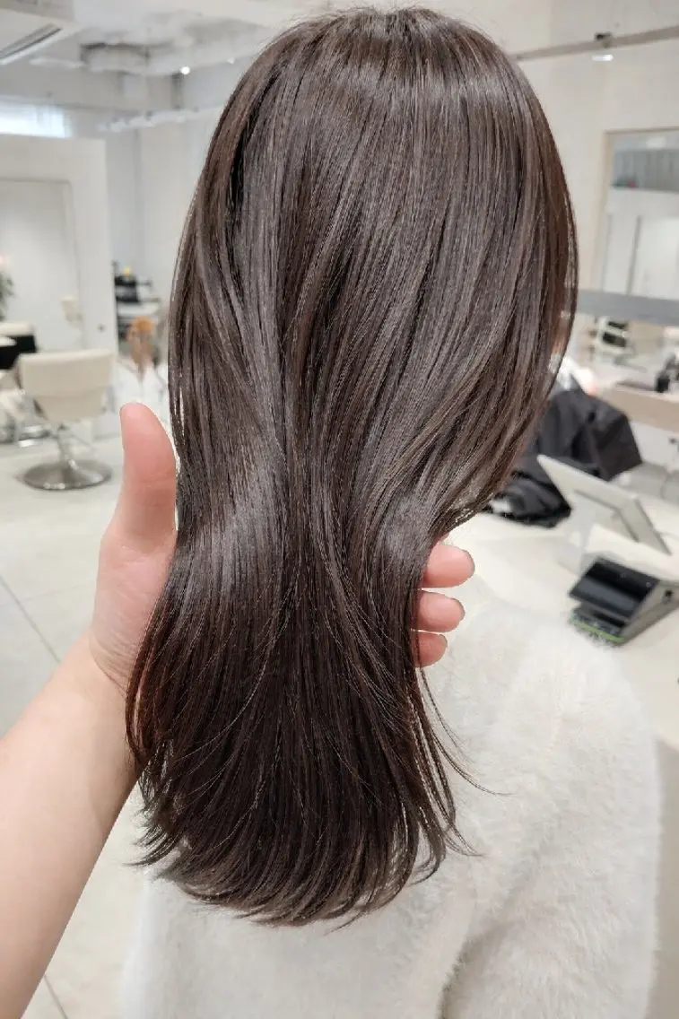 ⚘️艶カラー➕🫧内部補修トリートメントの写真