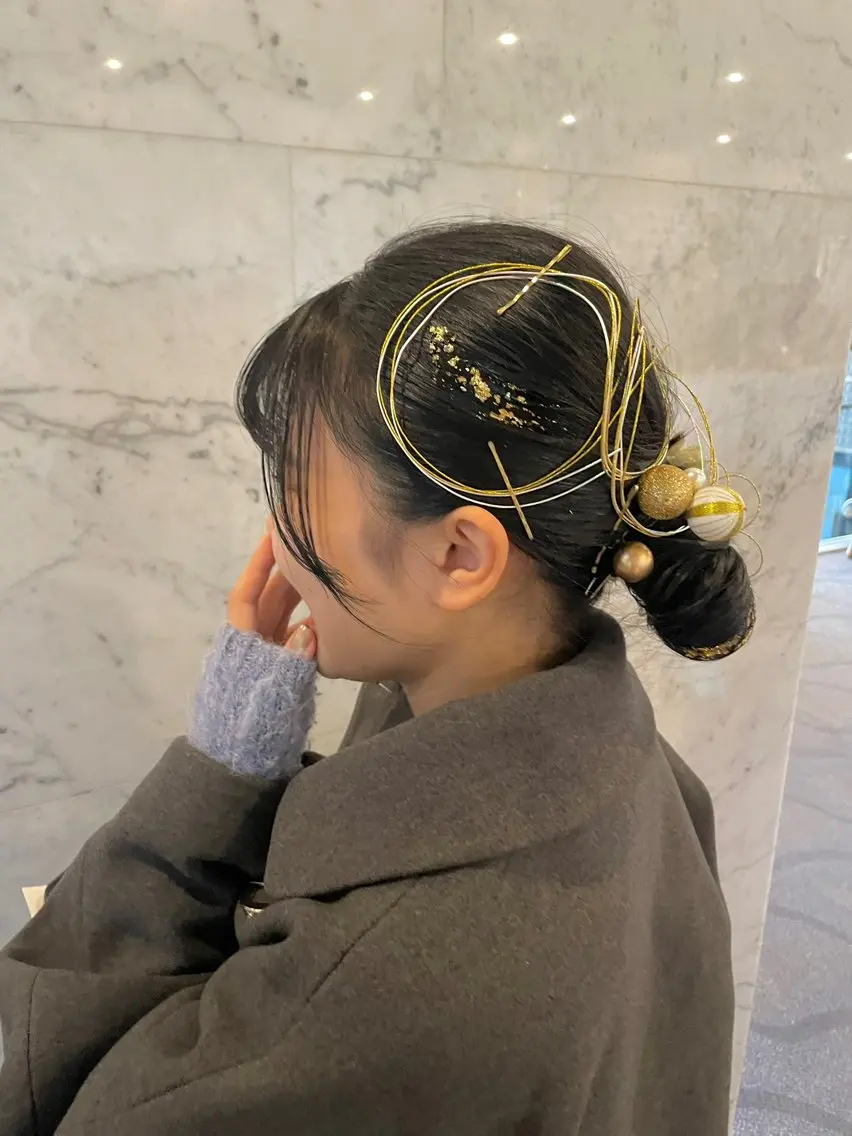 セミロング ヘアセット 山内 愛可のヘアスタイル