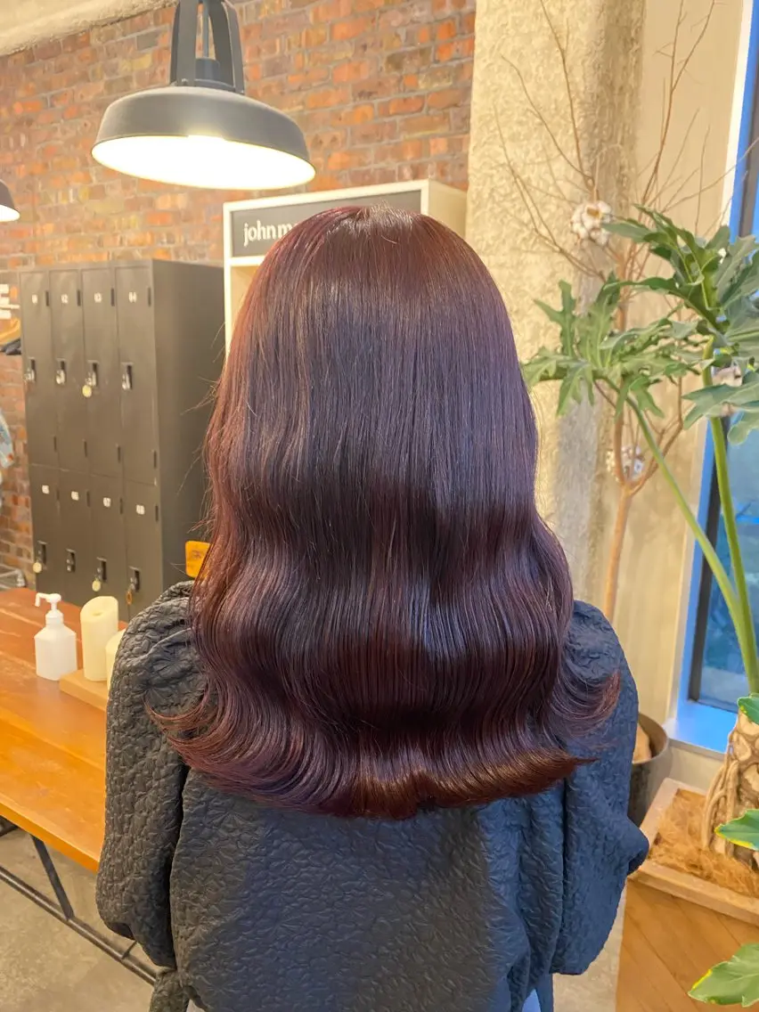 ミディアム カラー レッドカラー the BRIDGE 加藤みのりのヘアスタイル