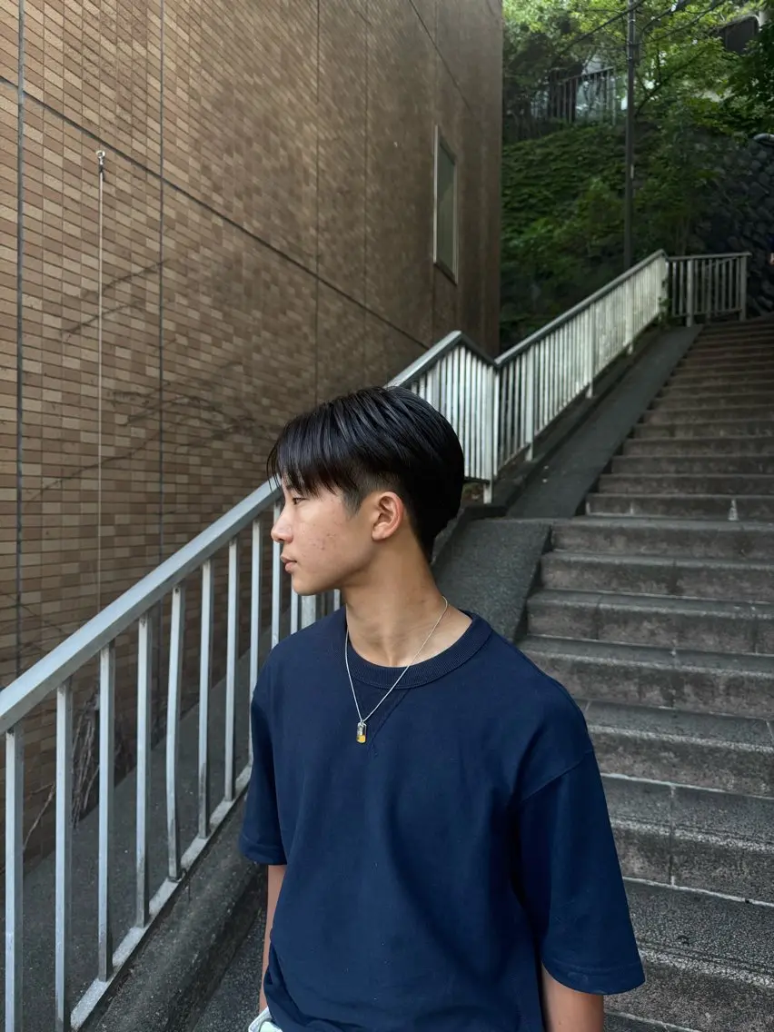 メンズ センターパート メンズ韓国風 酸性ストレート カット 縮毛矯正 トリートメント 栗山 尚也のヘアスタイル
