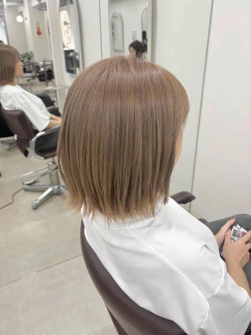 ショート カラー 渋谷|透明感カラー 🫧🤍|rinaのヘアスタイル
