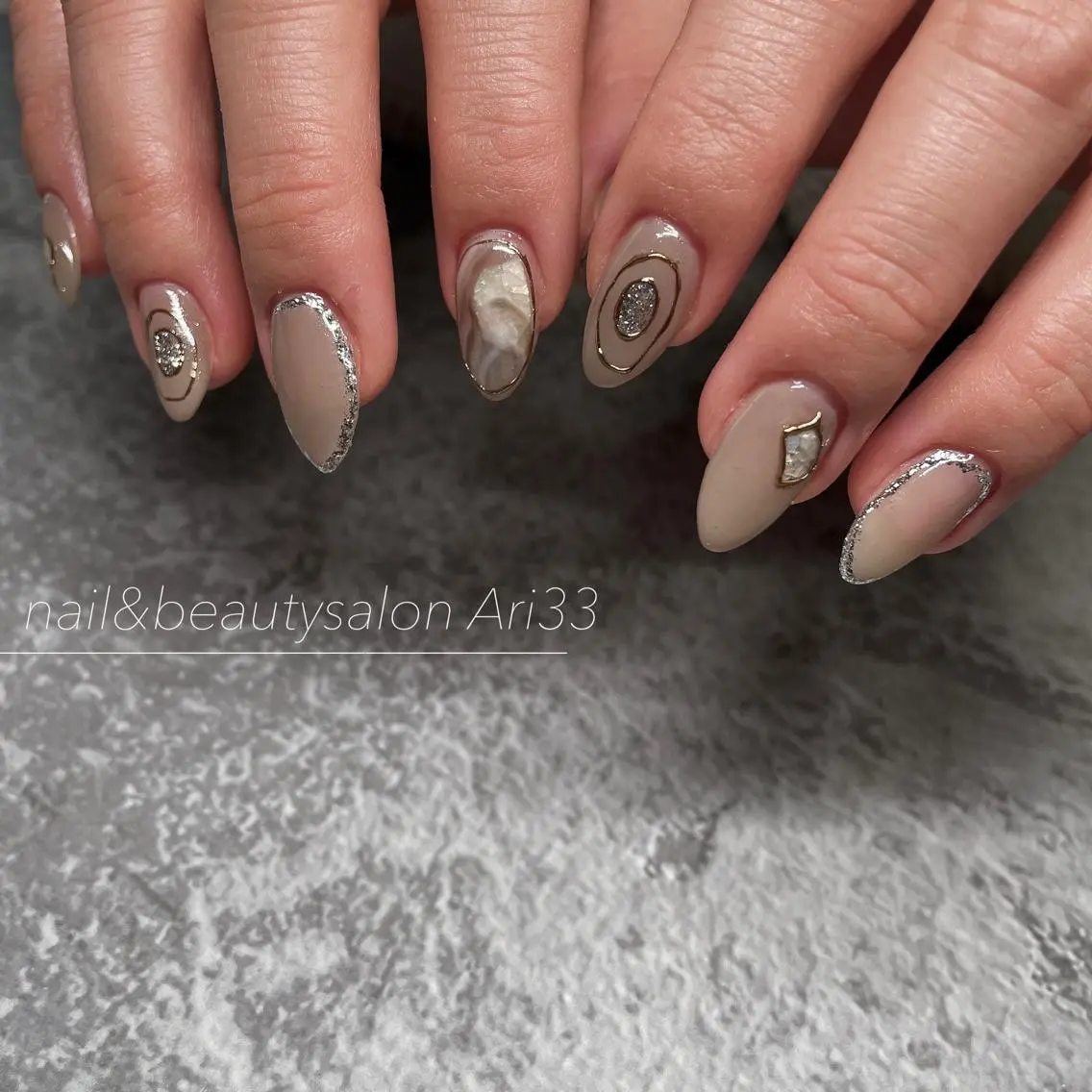 ネイル ニュアンスネイル ハンドネイル プライベートサロン Ari33nailのネイルデザイン
