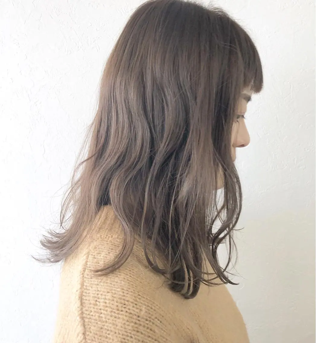 ミディアム 遠藤 和美のヘアスタイル